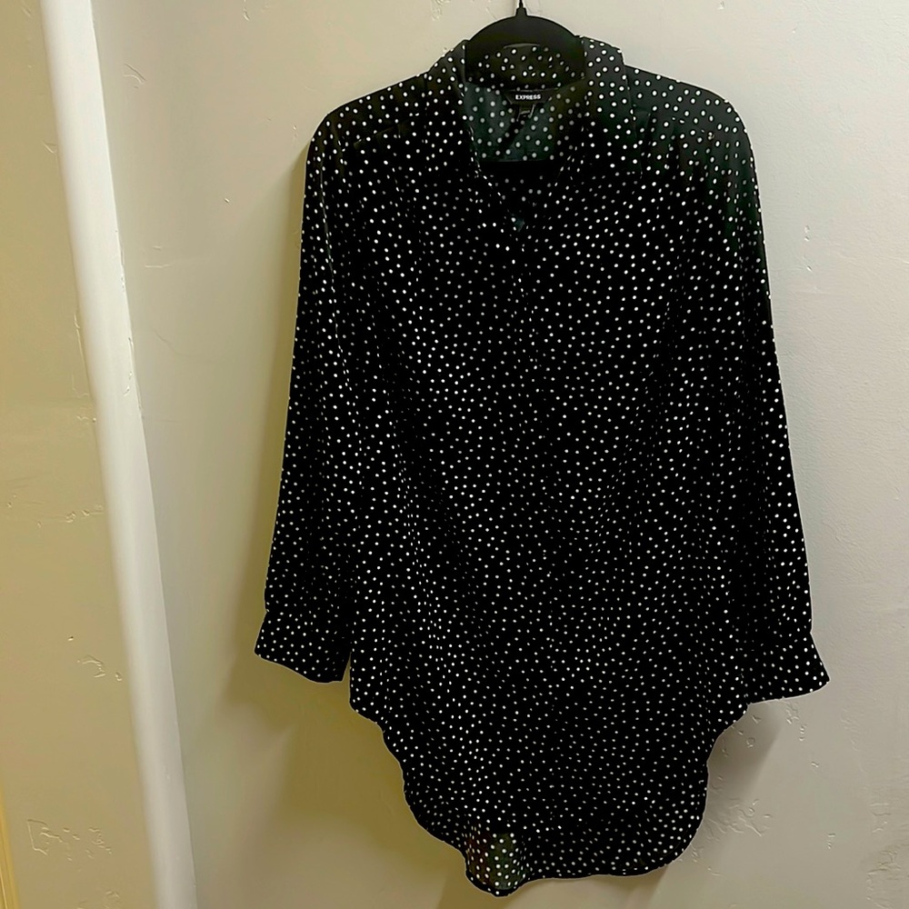 Beautiful black polkadotted Express blouse.